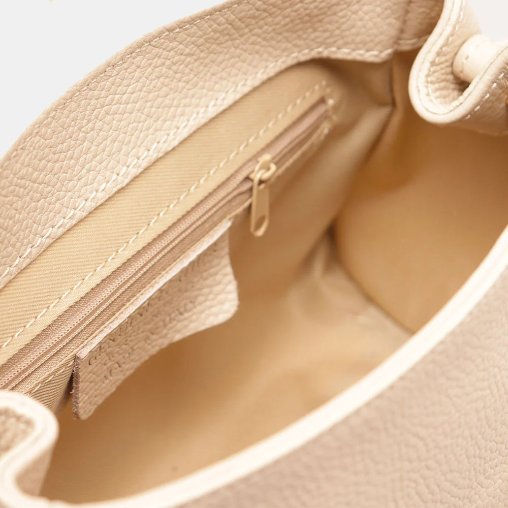 Borsa a Mano con Tracolla VIAVERDI in Pelle Beige Made in Italy linea Fiesole - Image 8