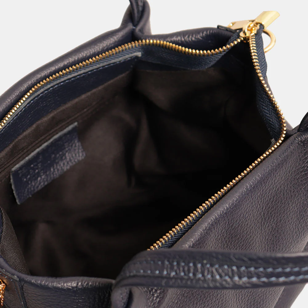 Borsa a Mano con Tracolla VIAVERDI in Pelle Blu Made in Italy linea Castiglione - Image 5