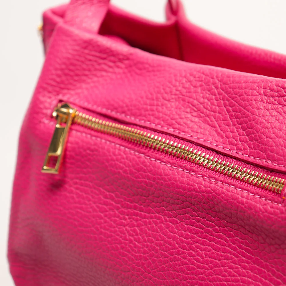 Borsa a Mano con Tracolla VIAVERDI in Pelle Fucsia Made in Italy linea Castiglione - Image 7