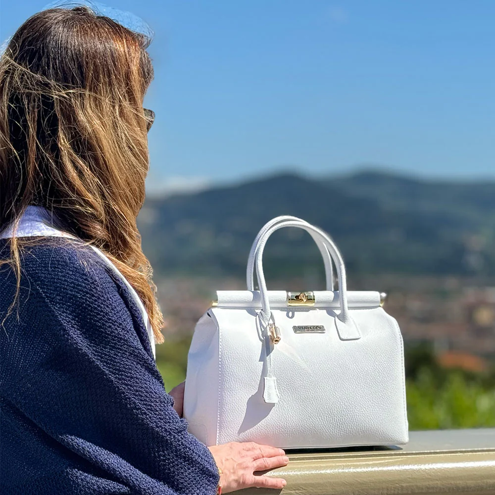 Borsa a Mano con Tracolla VIAVERDI in Pelle Rossa Made in Italy Linea Barga - Image 7