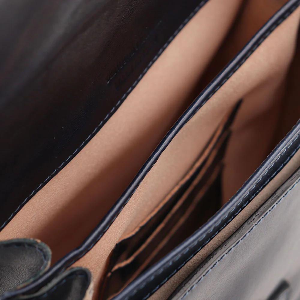 Borsa a Tracolla in Pelle Blu VIAVERDI Made in Italy linea Firenze - Image 11