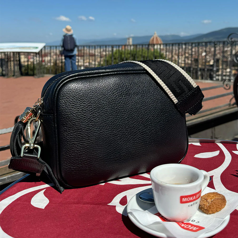 Borsa Camera Bag Media in Pelle Nera con Tracolla VIAVERDI Made in Italy - Image 3