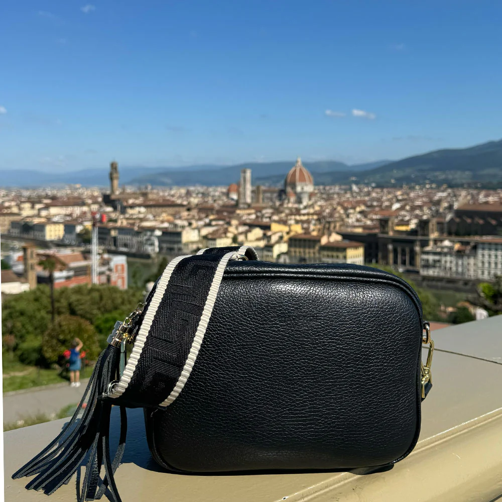 Borsa Camera Bag Media in Pelle Nera con Tracolla VIAVERDI Made in Italy - Image 8