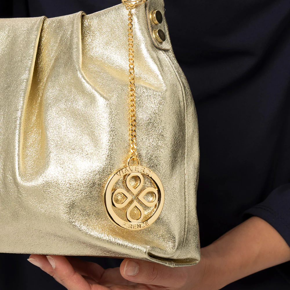 Borsa Hobo a Spalla con Catena VIAVERDI in Pelle Oro Made in Italy linea Monteriggioni - Image 6