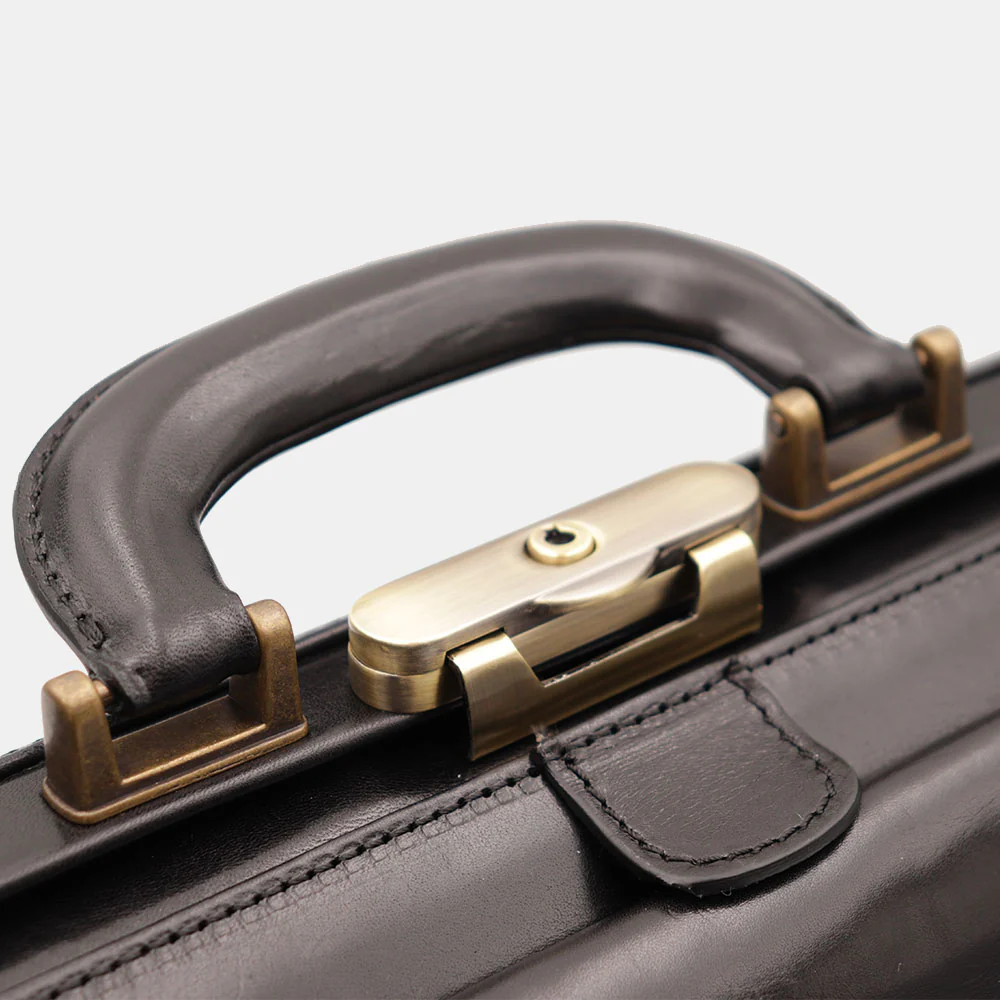 Borsa Medico Classica in Pelle Nera VIAVERDI Made in Italy linea Firenze - Image 7