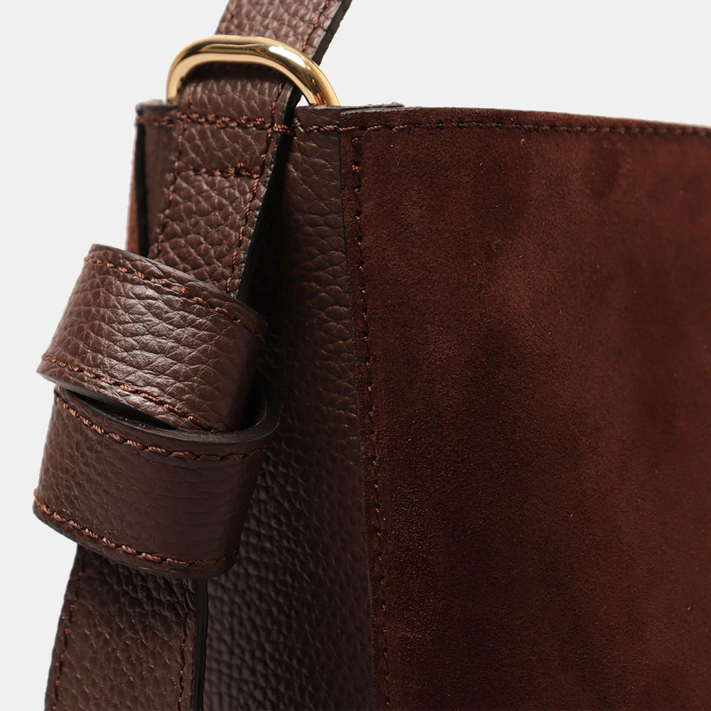 Borsa Secchiello con Pochette VIAVERDI in Camoscio e Pelle Marrone Scuro Made in Italy linea Pienza - Image 9