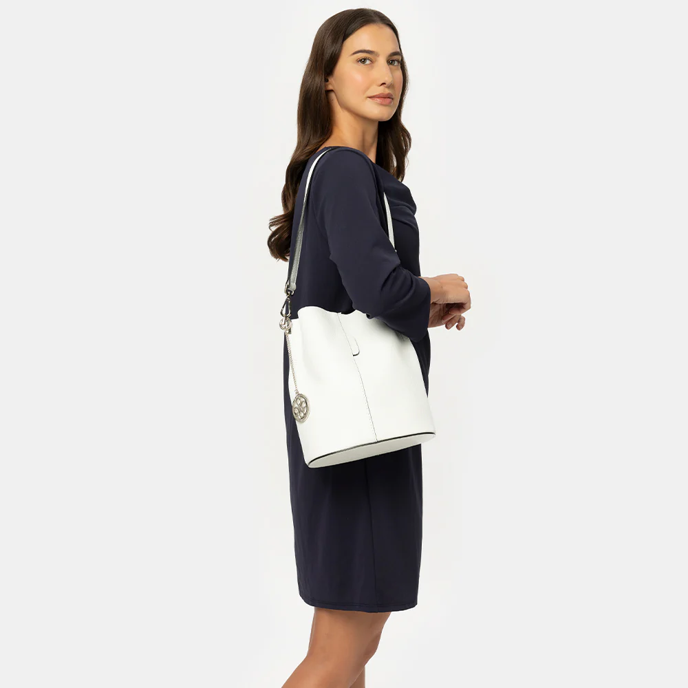 Borsa Secchiello con Tracolla VIAVERDI in Pelle Gialla Made in Italy linea Capalbio - Image 8