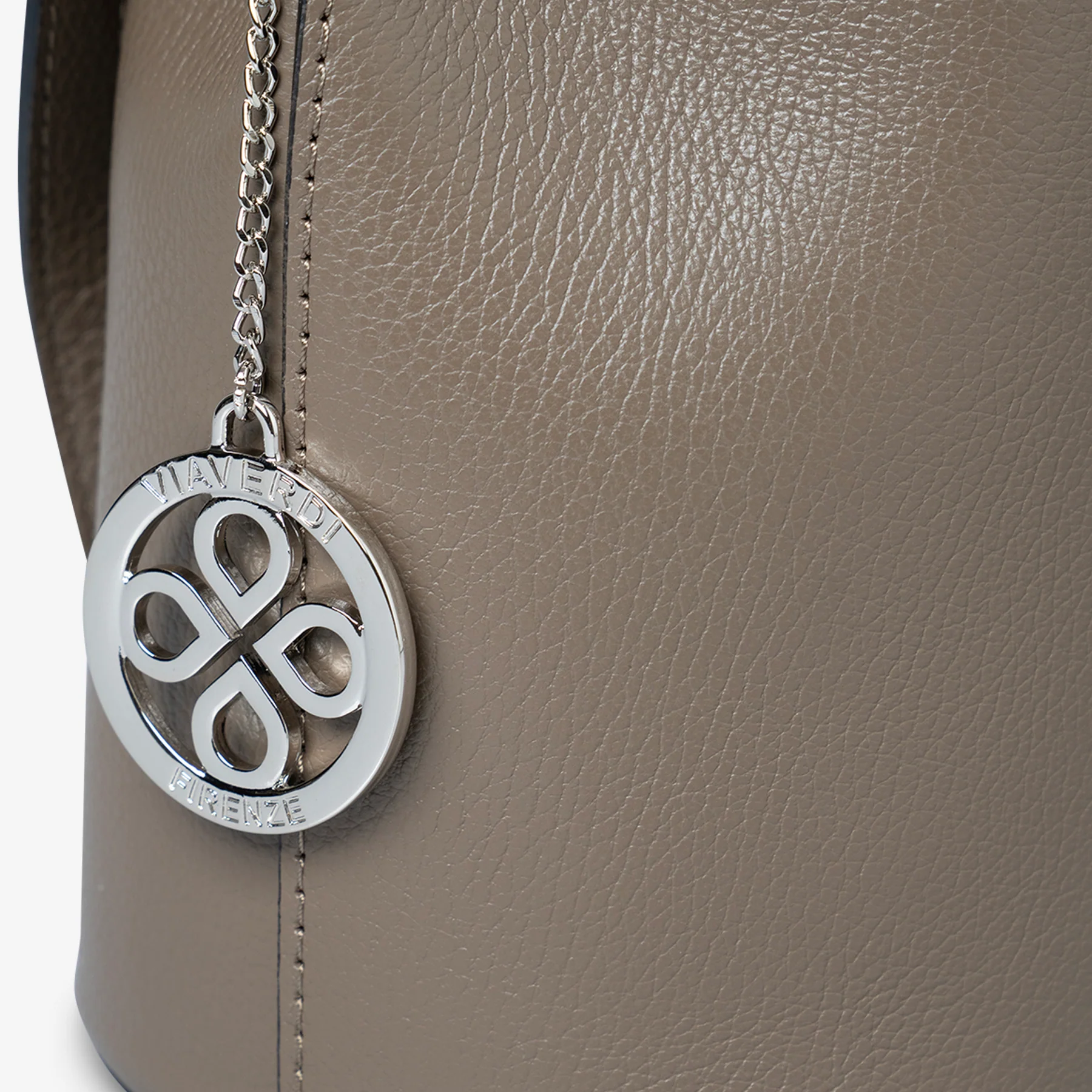 Borsa Secchiello con Tracolla VIAVERDI in Pelle Taupe Made in Italy linea Capalbio - Image 5