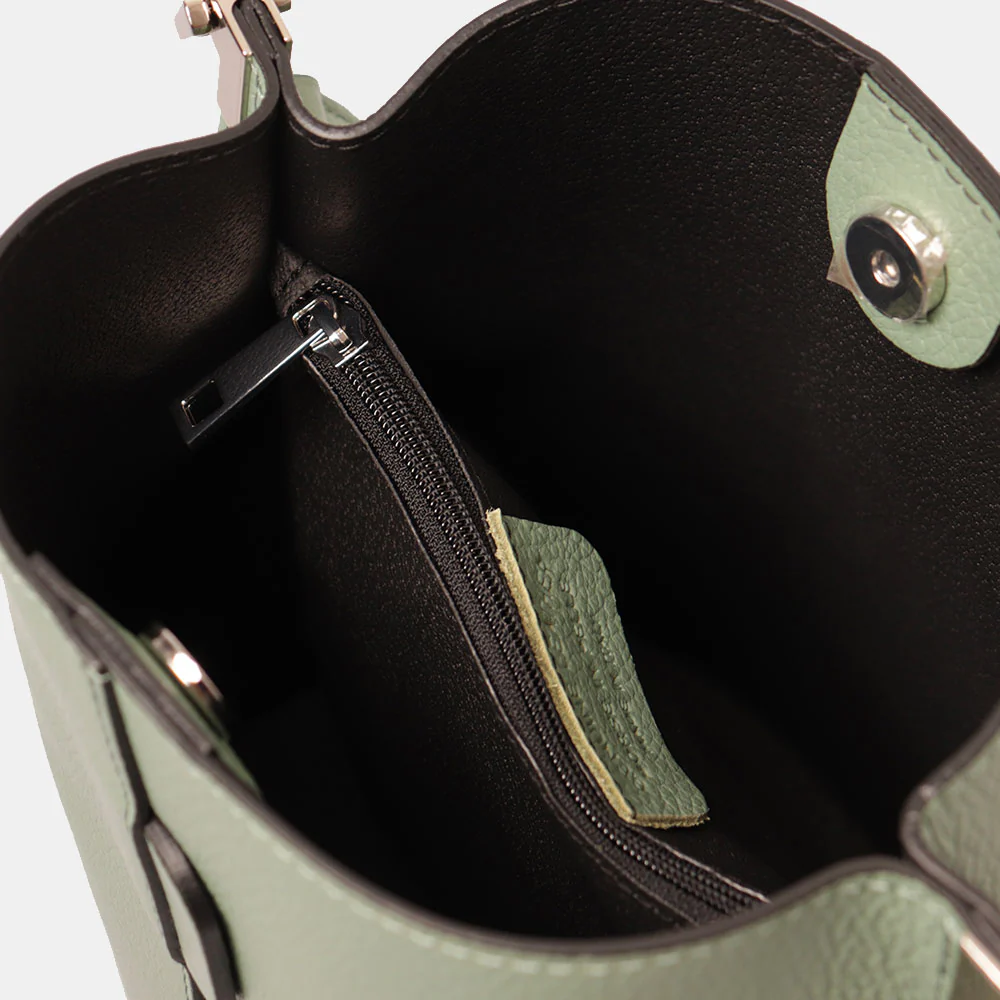 Borsa Secchiello con Tracolla VIAVERDI in Pelle Verde Menta Made in Italy linea Capalbio - Image 6