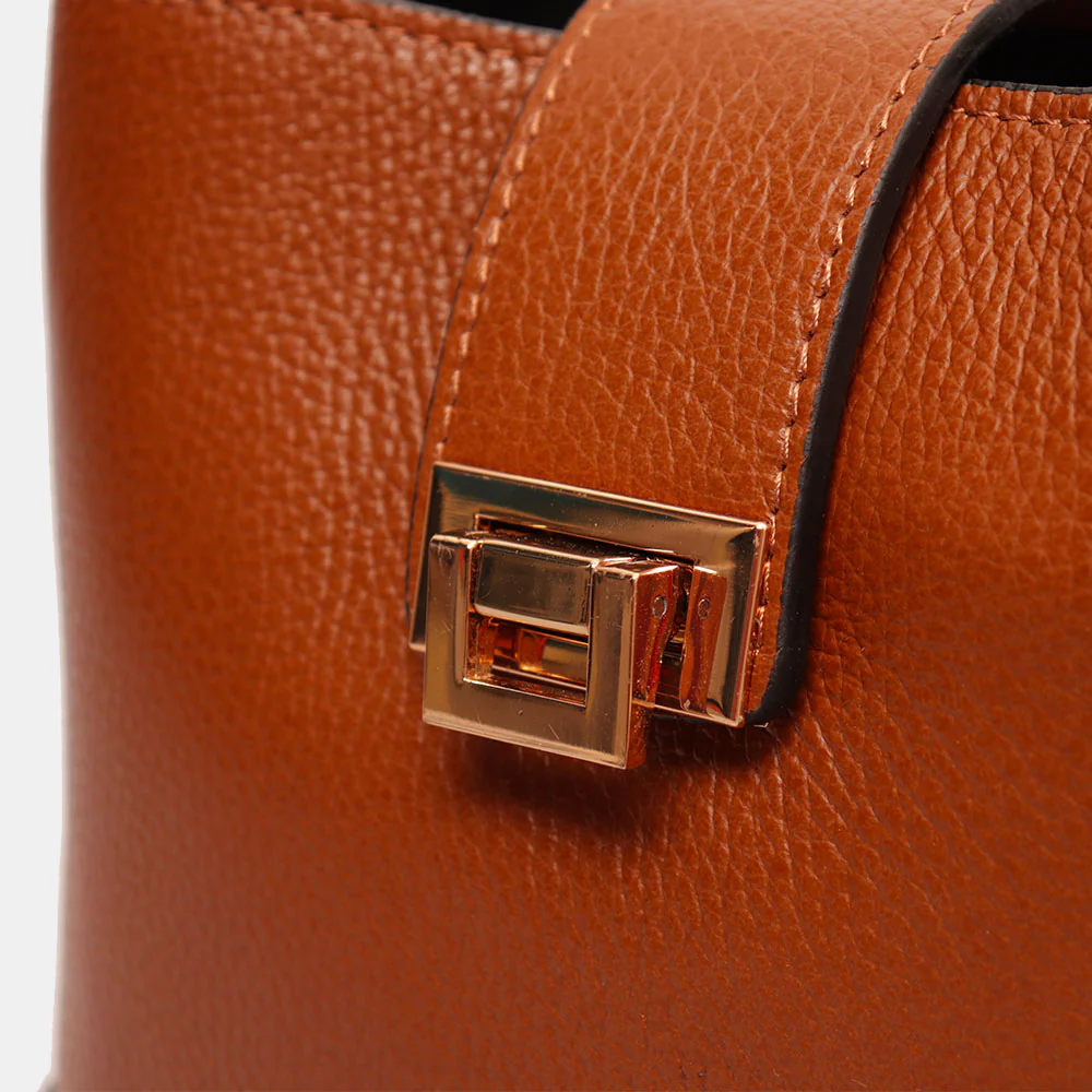 Borsa Secchiello Piccola VIAVERDI in Pelle color Cuoio Made in Italy linea Volterra - Image 5